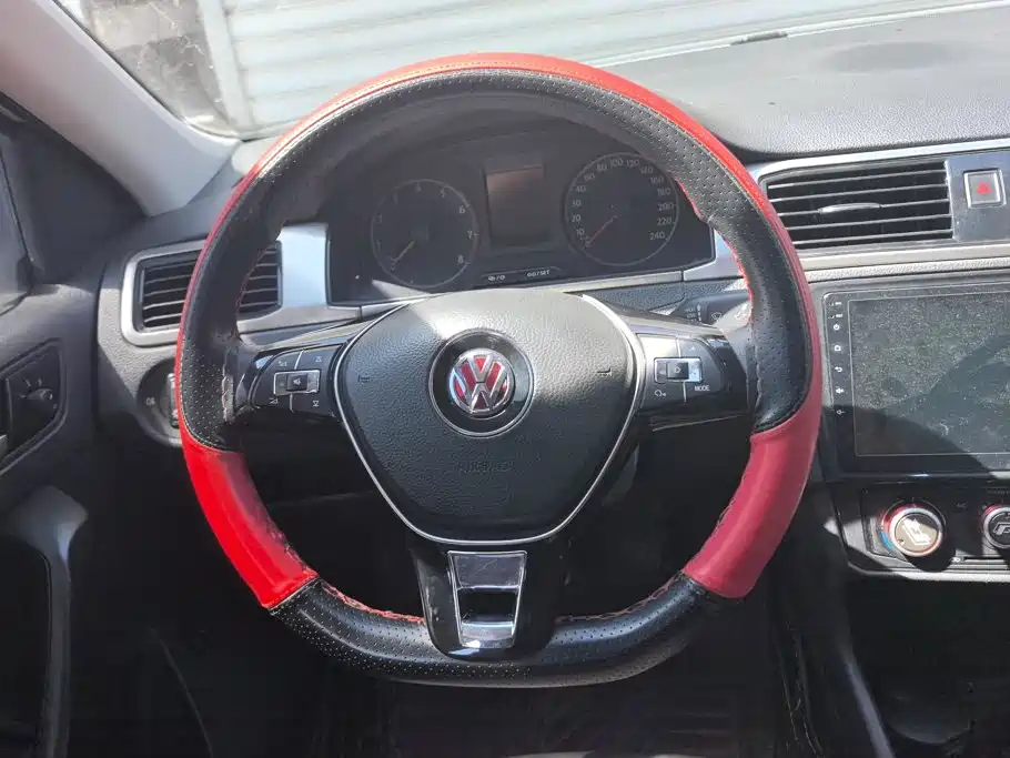 Volkswagen Santana — миниатюра 15
