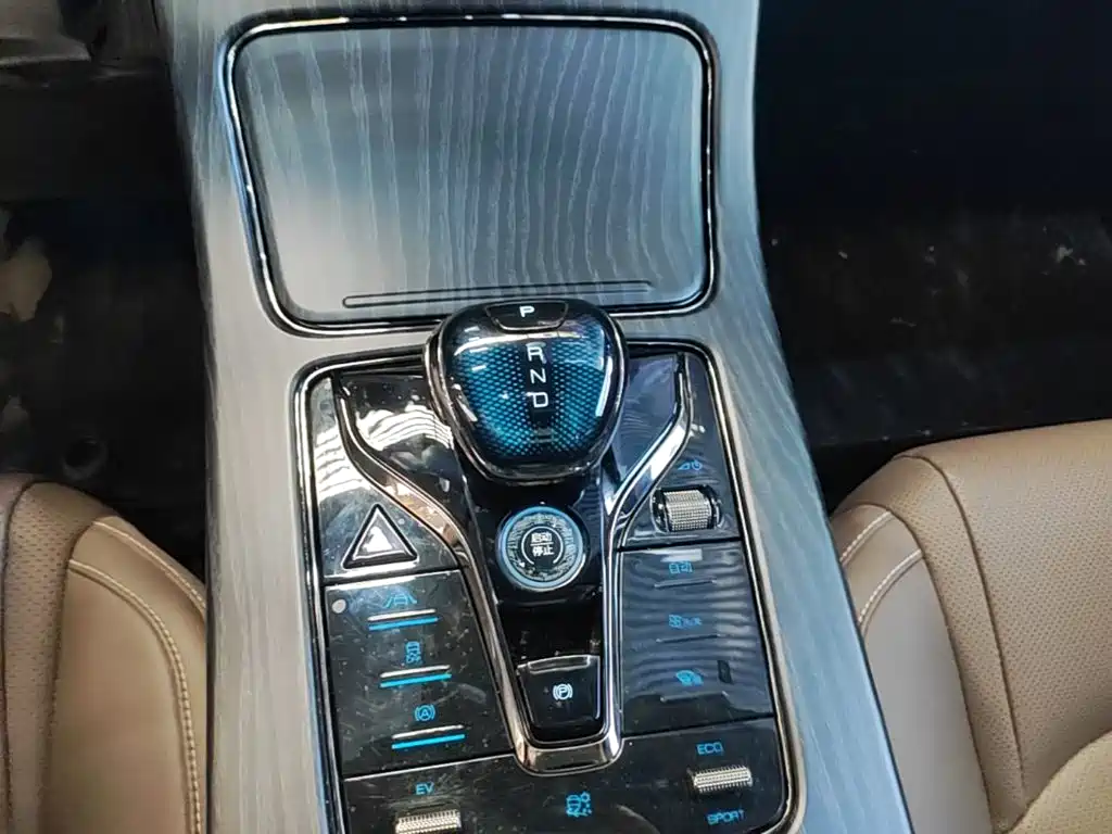BYD Han — миниатюра 14