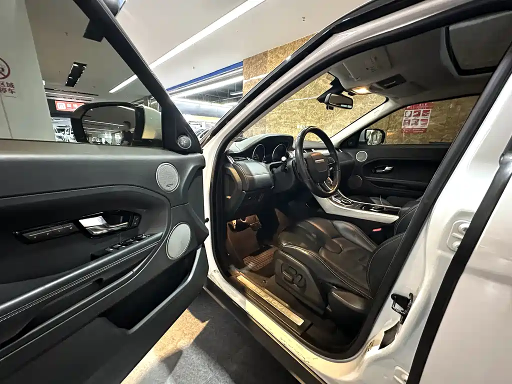 Land Rover Evoque (Import) — миниатюра 14
