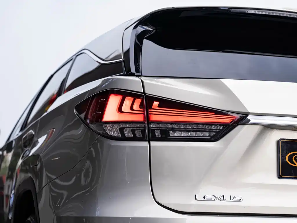 Lexus RX — миниатюра 7