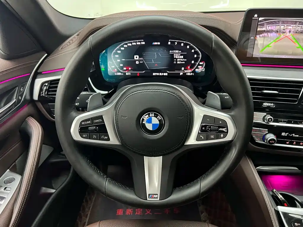 BMW 5 Series — миниатюра 13