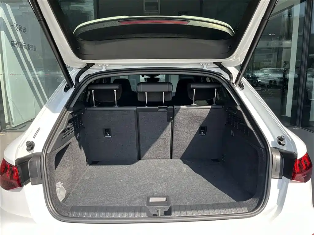 Audi A3 2024 Sportback 35 TFSI Fashion Sport
