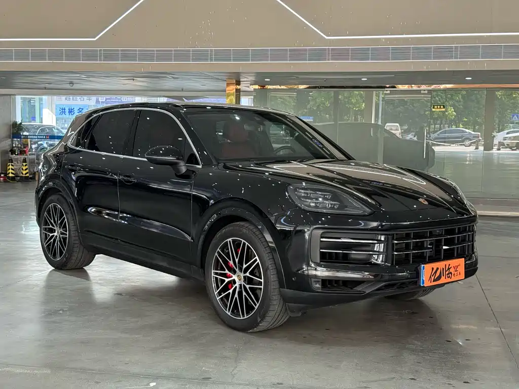 Porsche Cayenne — миниатюра 3