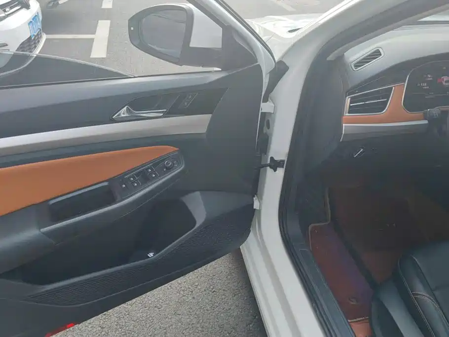 Volkswagen Bora — миниатюра 7