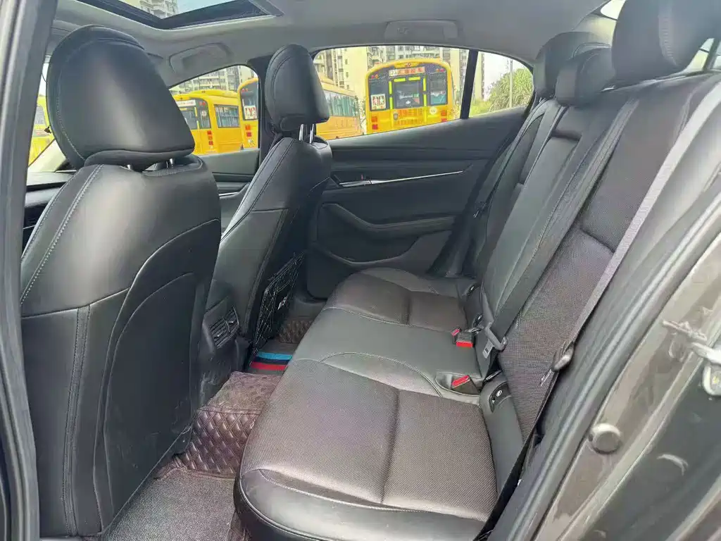 Mazda 3 Axela — миниатюра 5
