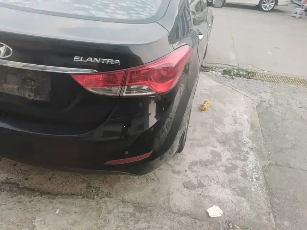 Hyundai Elantra Langdong — миниатюра 8