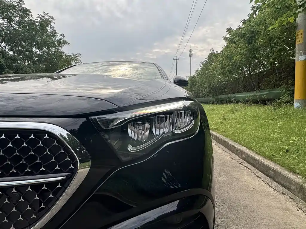Mercedes-Benz E-Class New Energy — миниатюра 8