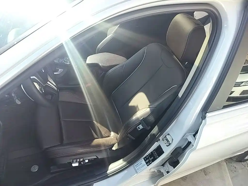 BMW 3 Series — миниатюра 15