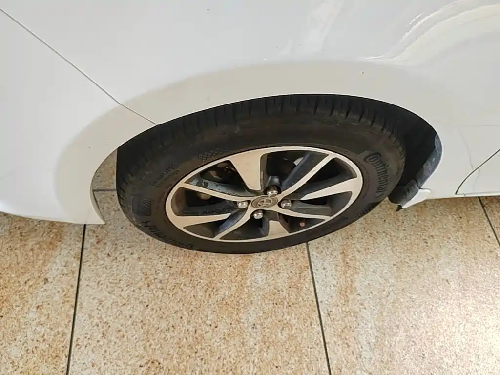 Toyota Yaris L — миниатюра 23
