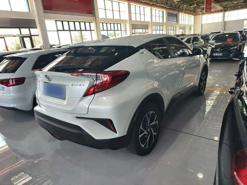 Toyota C-HR — миниатюра 5