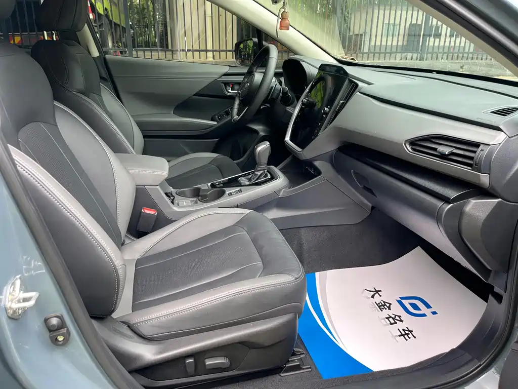 Subaru Crosstrek — миниатюра 9