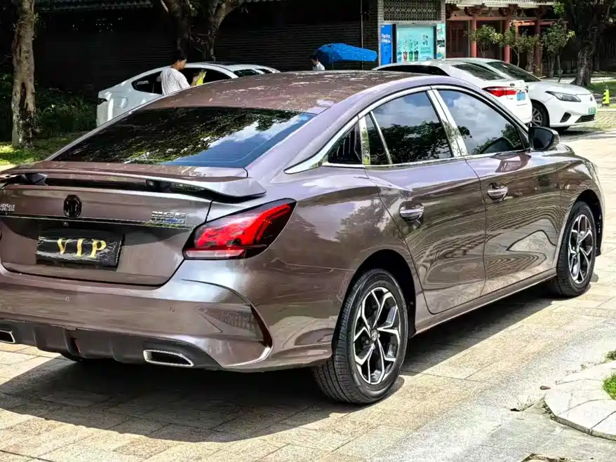 MG MG5 — миниатюра 4