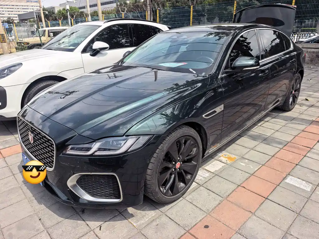 Jaguar XFL