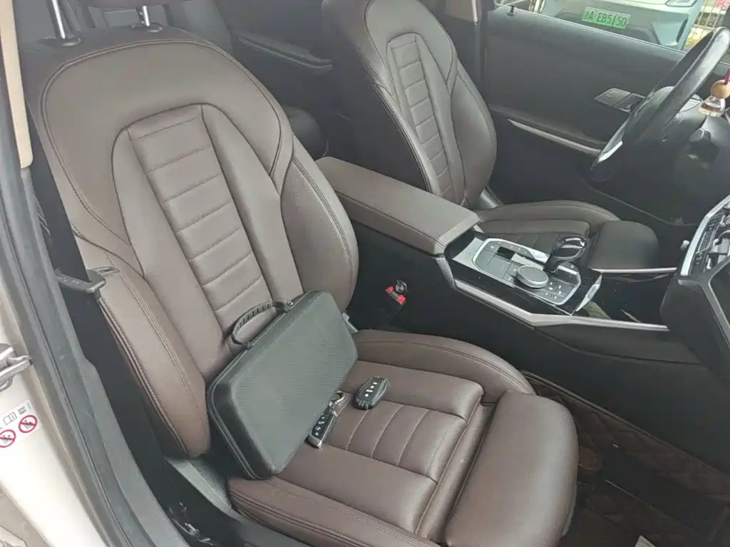 BMW 3 Series — миниатюра 25