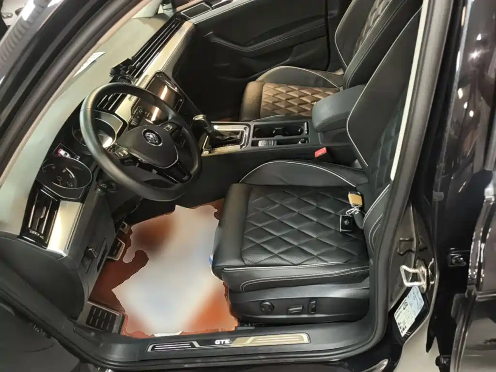 Volkswagen Magotan PHEV — миниатюра 15