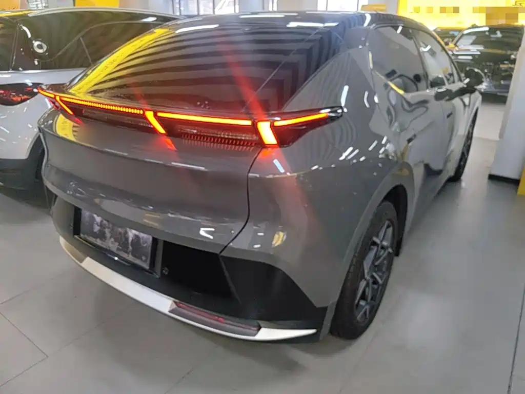 Lynk & Co Z20 — миниатюра 7