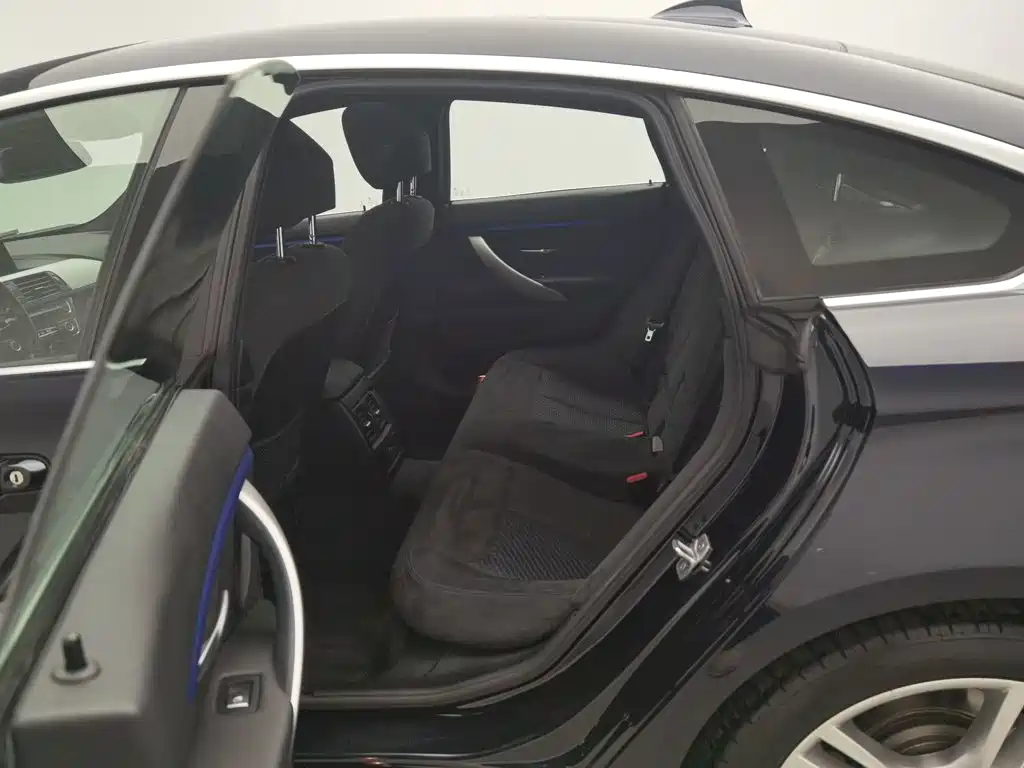 BMW 4 Series — миниатюра 15