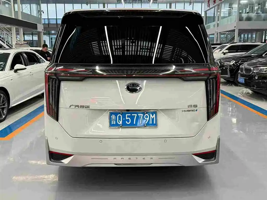 GAC TRUMPCHI M8