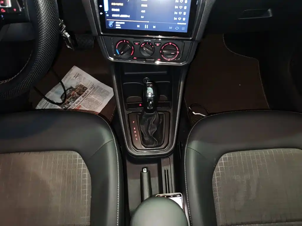 Volkswagen Santana — миниатюра 14
