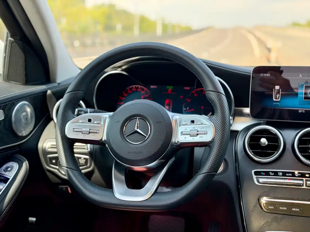 Mercedes-Benz C-Class — миниатюра 10
