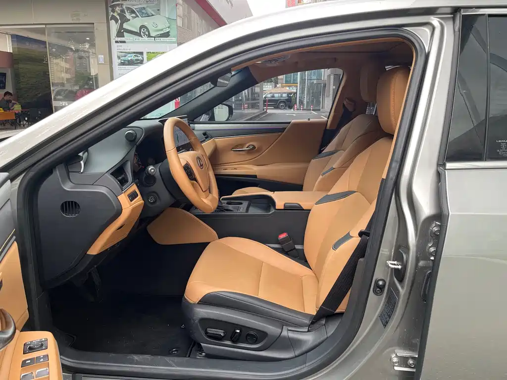 Lexus ES — миниатюра 4
