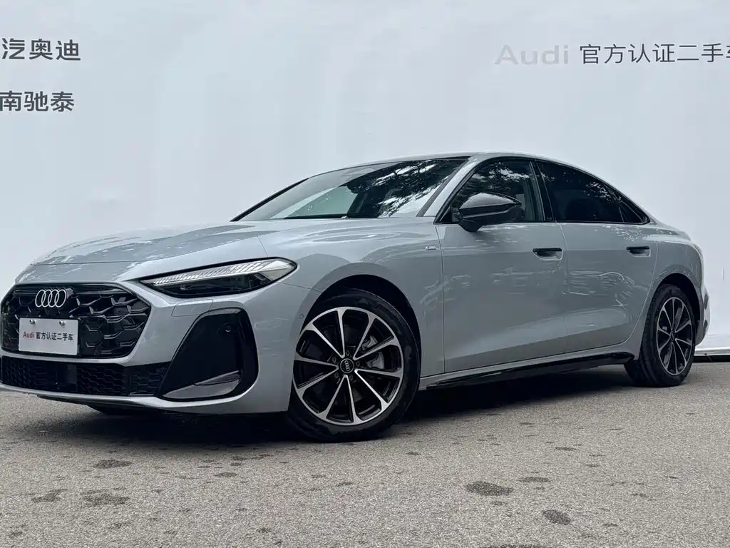 Купить Audi 奥迪A5L