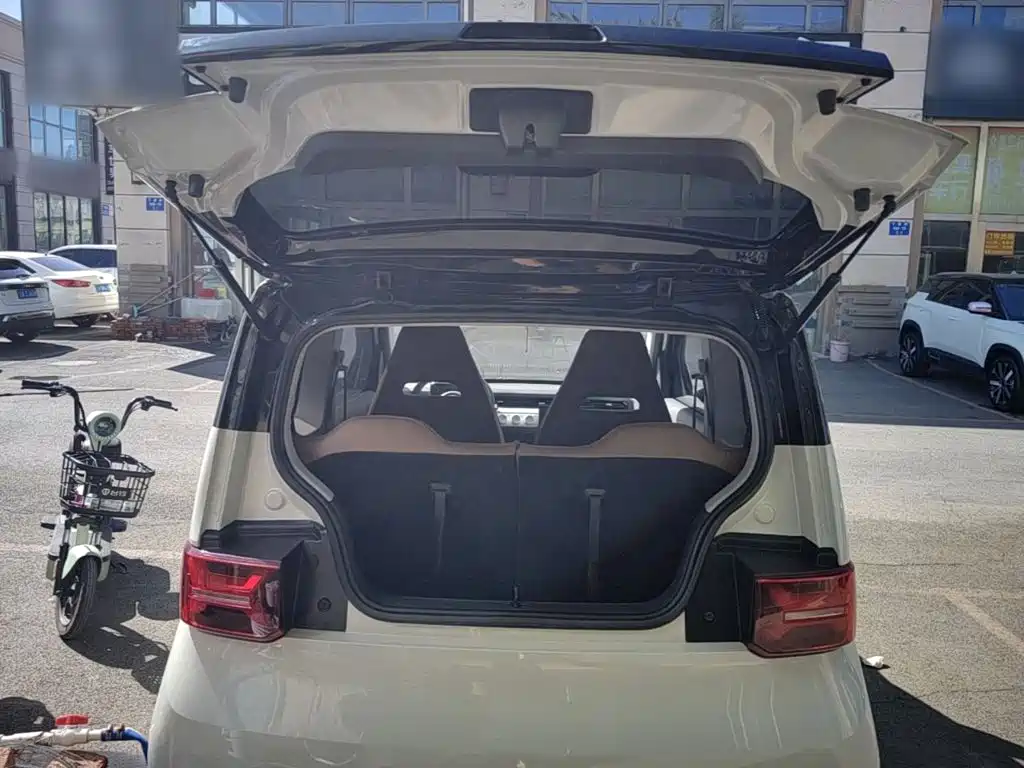 Wuling MINIEV — миниатюра 19