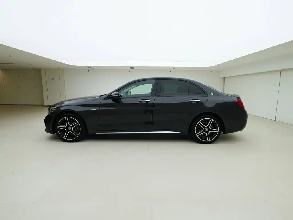 Mercedes-Benz C-Class — миниатюра 4