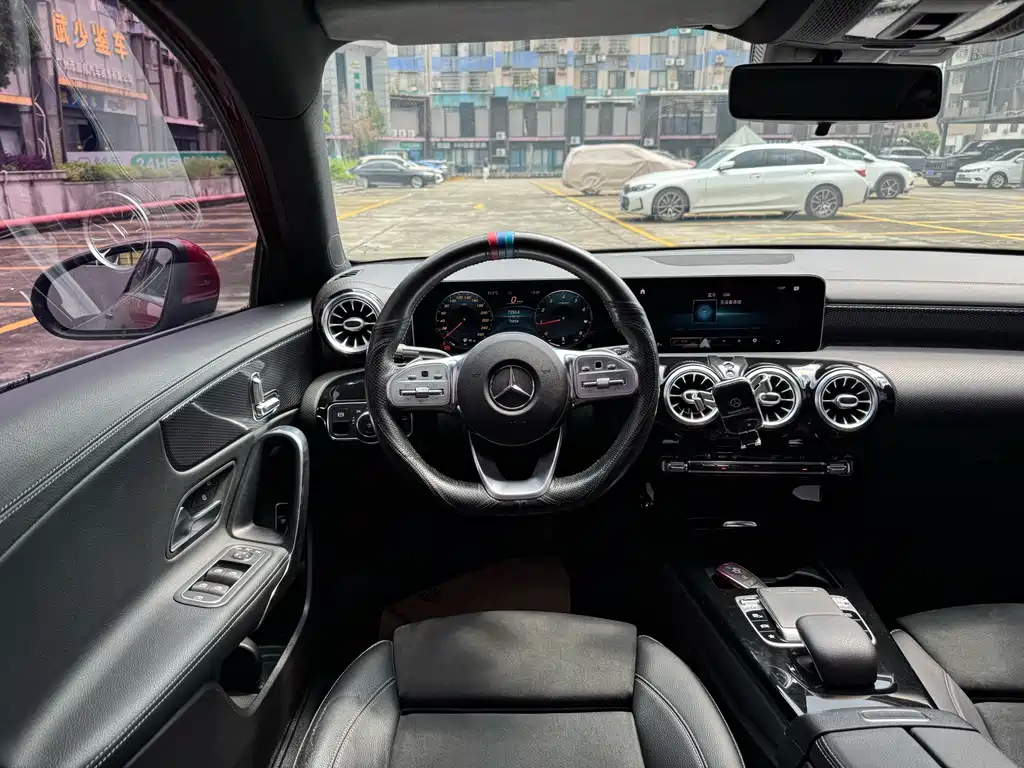 Mercedes-Benz A-Class — миниатюра 5