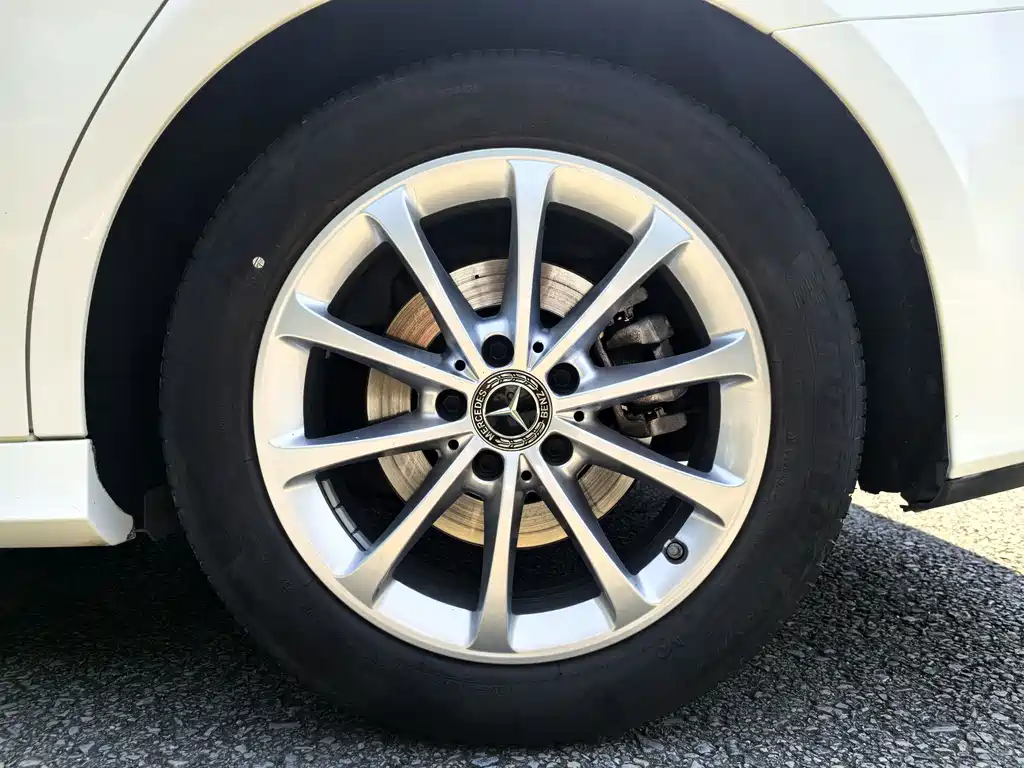 Mercedes-Benz A-Class — миниатюра 10