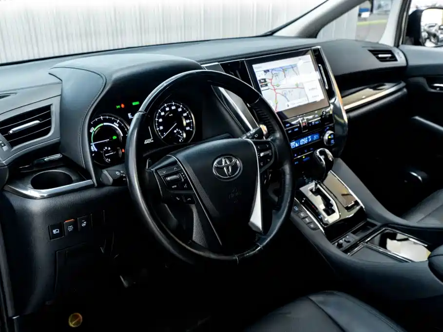 Toyota Vellfire — миниатюра 26