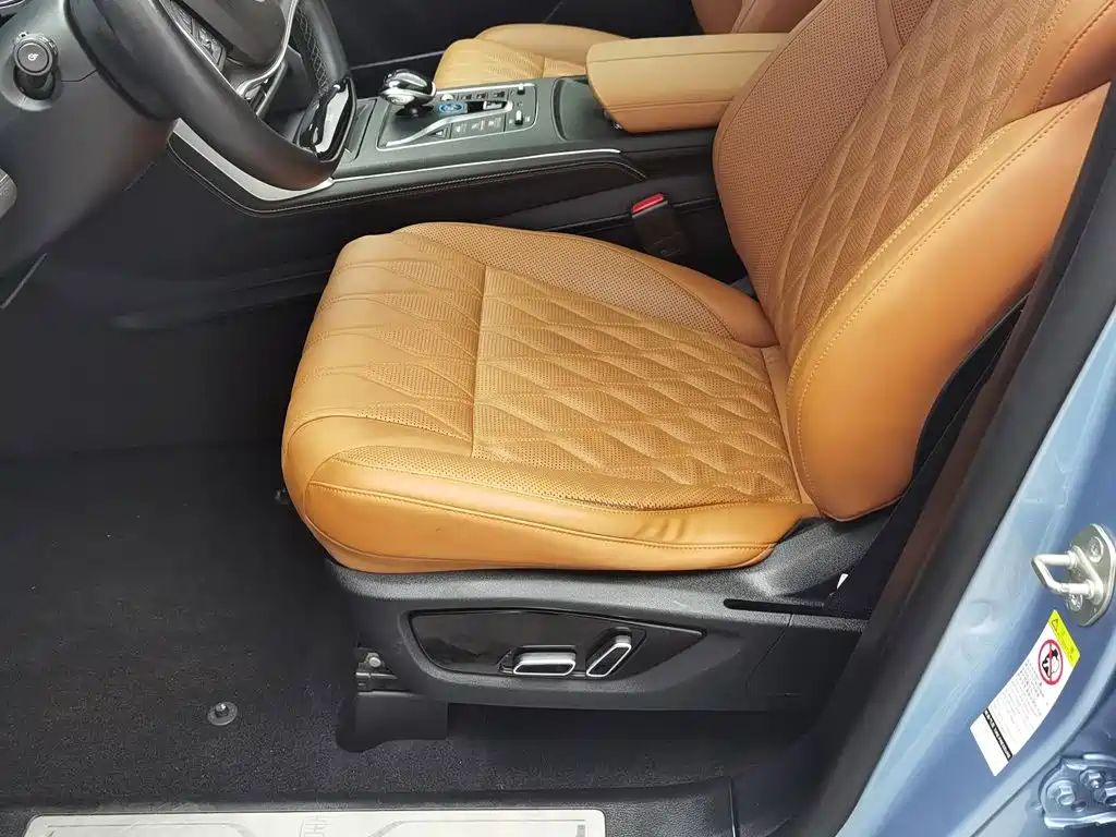 BYD Tang New Energy — миниатюра 20