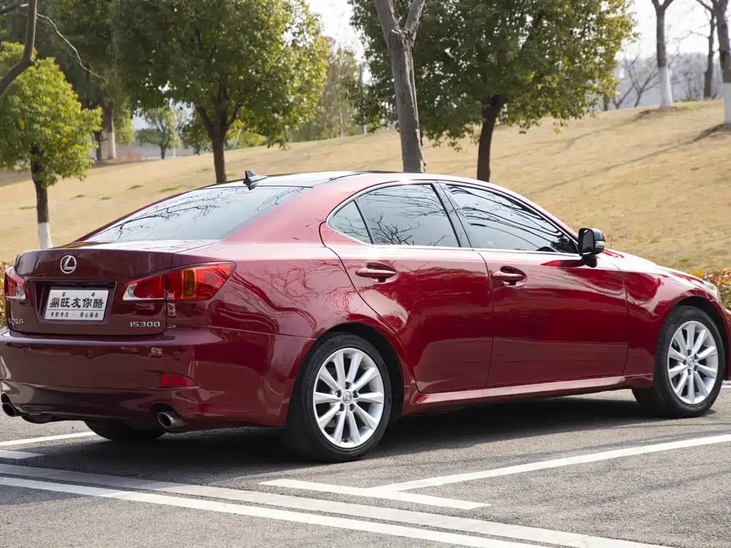 Lexus IS — миниатюра 6