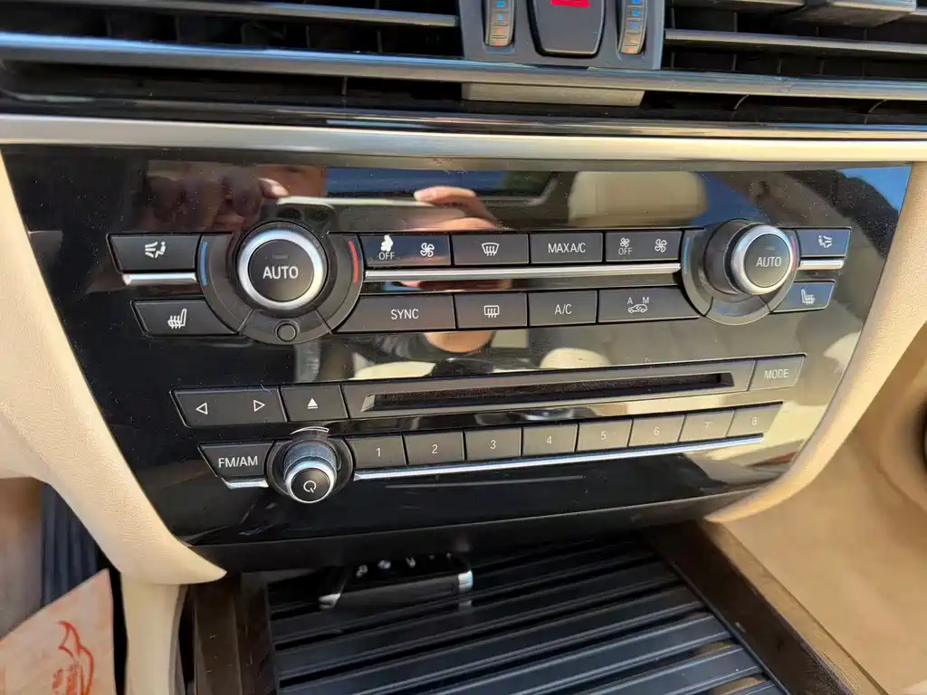 BMW X5 (Import) — миниатюра 17