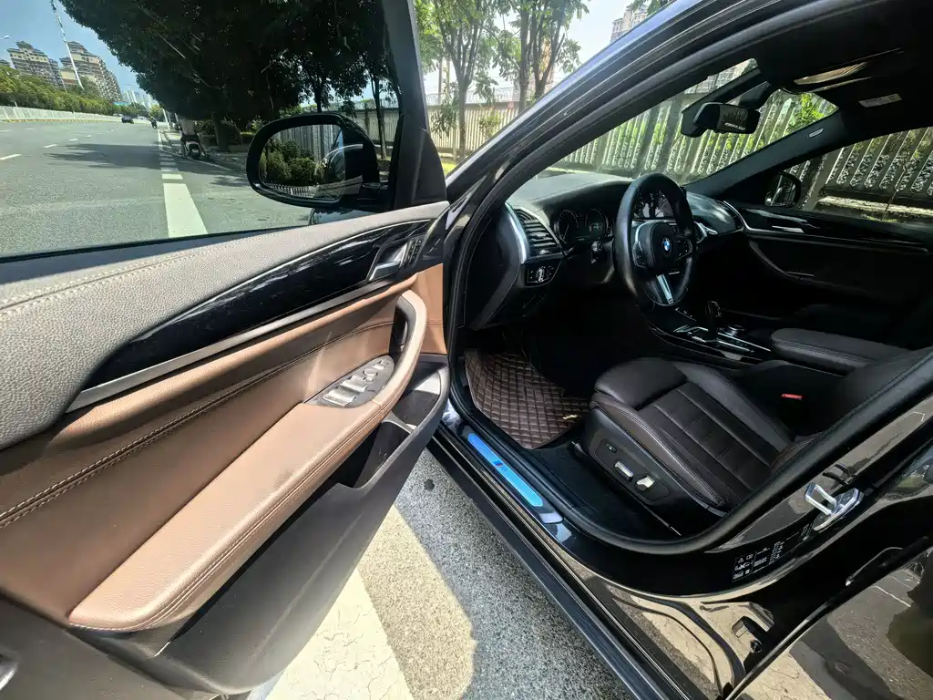 BMW X4 — миниатюра 5