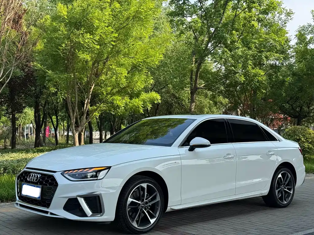 Audi A4L 2022