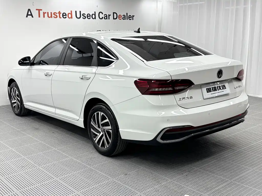 Volkswagen Lavida — миниатюра 6