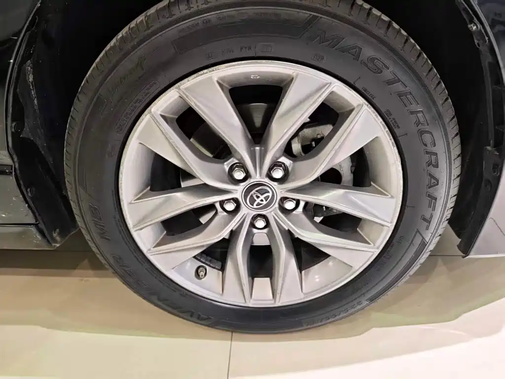 Toyota Avalon — миниатюра 7