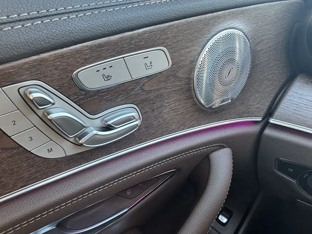 MERCEDES-BENZ E CLASS