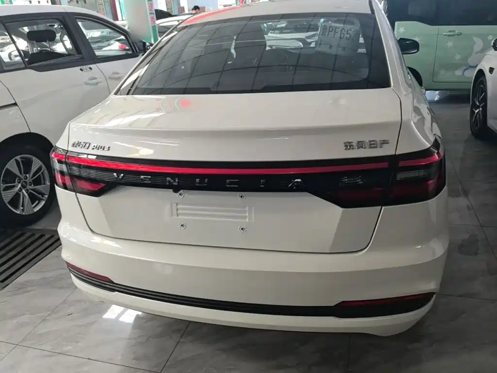 Venucia D60EV 2023 PLUS Comfort RJ