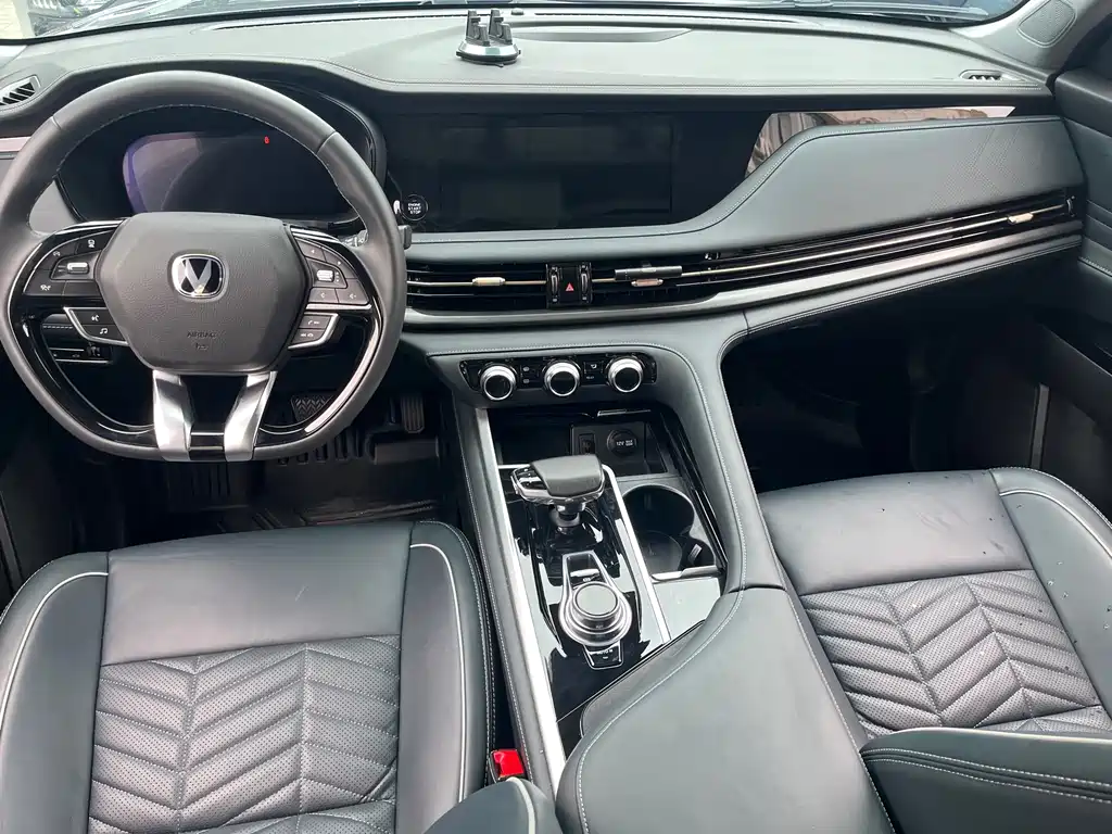 Changan CS95 — миниатюра 13