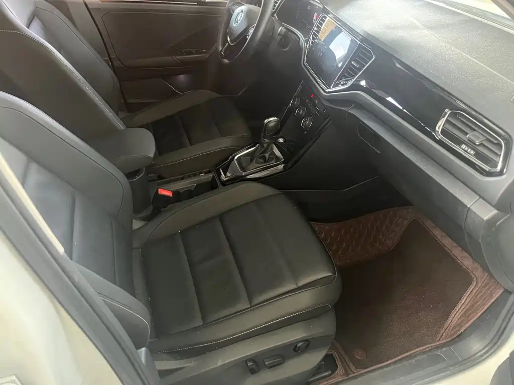 Volkswagen T-Roc 280TSI DSG 2WD Comfort Enjoy PLUS, фото 11
