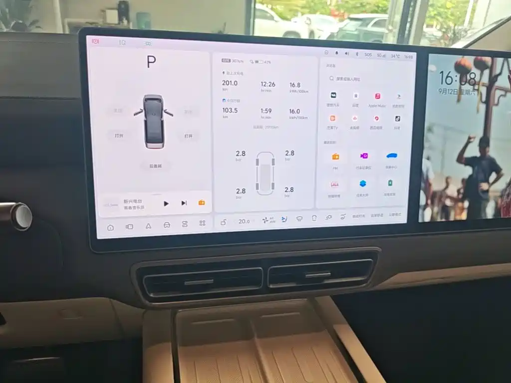 Li Auto Li MEGA — миниатюра 13