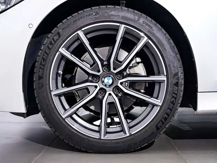 BMW 3 Series — миниатюра 12