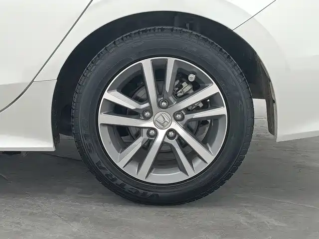 Honda Civic — миниатюра 8