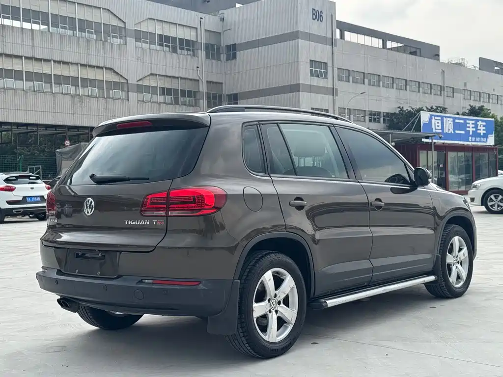 Volkswagen Tiguan — миниатюра 5