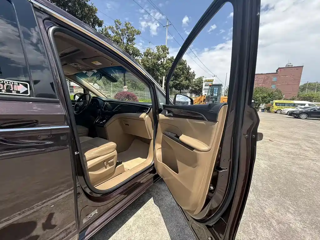Buick GL8 2017 ES 28T Luxury V