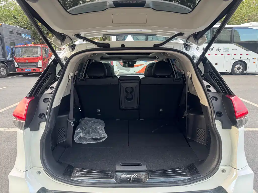 Nissan X-Trail — миниатюра 14