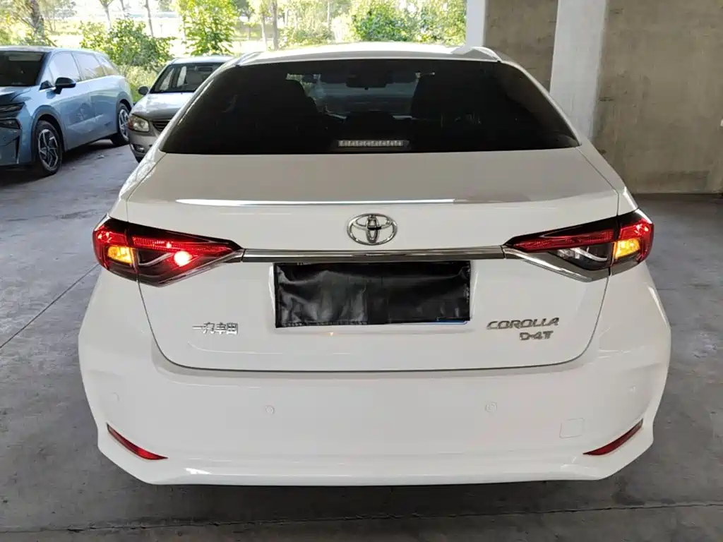 Toyota Corolla — миниатюра 6