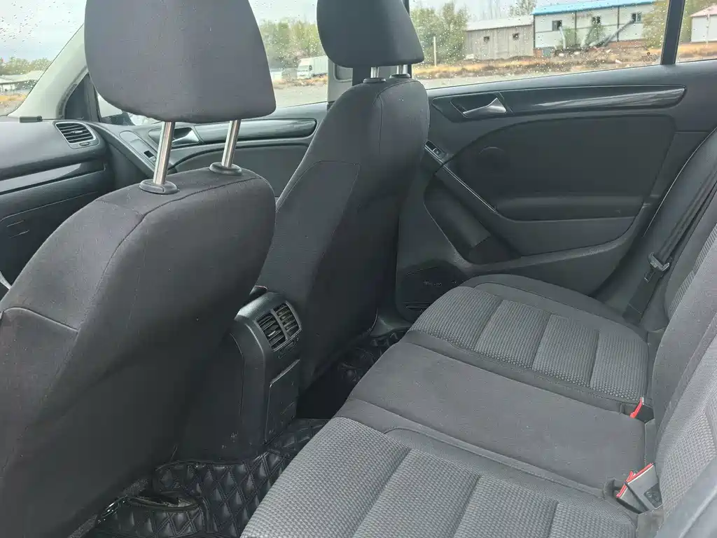 Volkswagen Golf — миниатюра 5